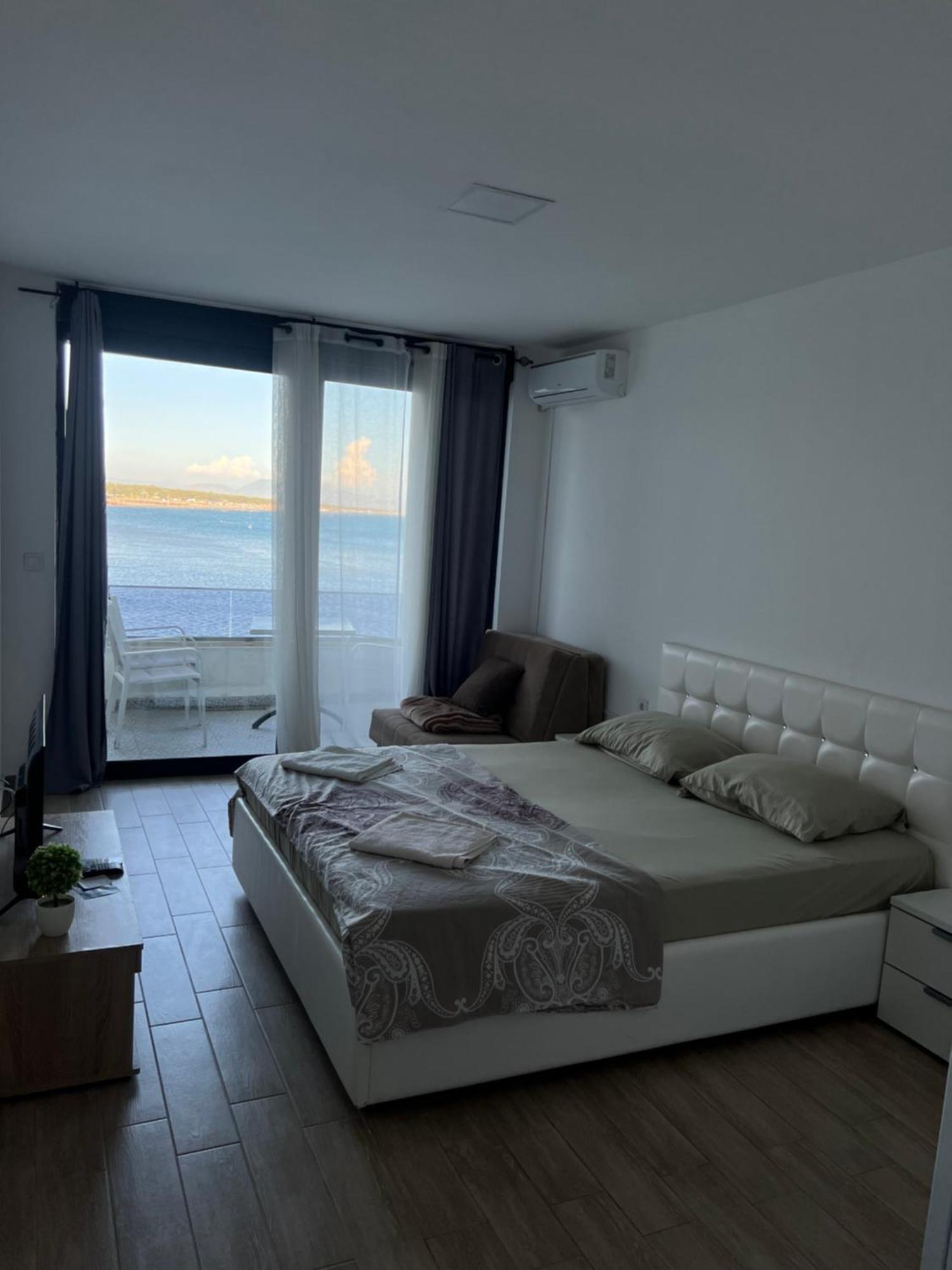 Sea Star Apartments Ulcinj Ngoại thất bức ảnh